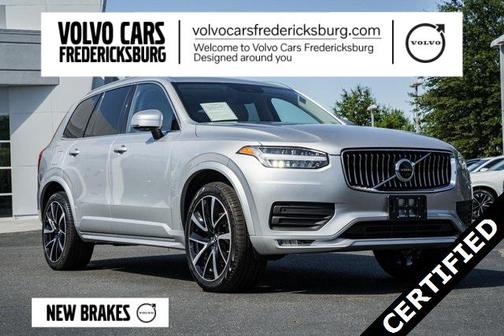 2022 Volvo XC90 T6 Momentum