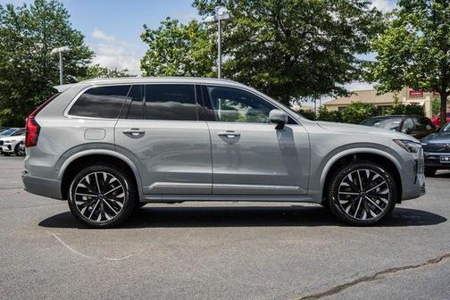 2025 Volvo XC90 Plug-In Hybrid T8 Plus 7-Seater