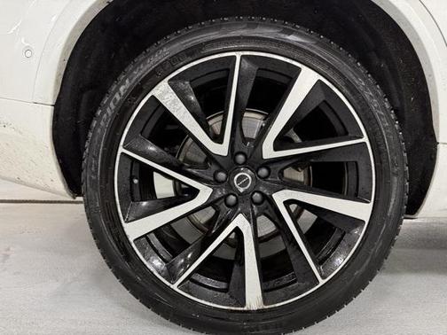 2023 Volvo XC90 B6 Plus 6-Seater