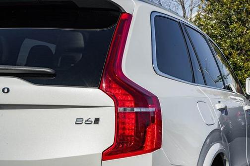 2023 Volvo XC90 B6 Plus 6-Seater