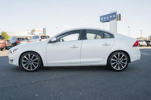 2015 Volvo S60 T6 Platinum