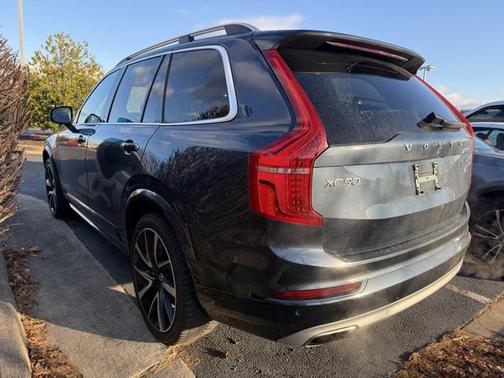 2019 Volvo XC90 T6 Momentum