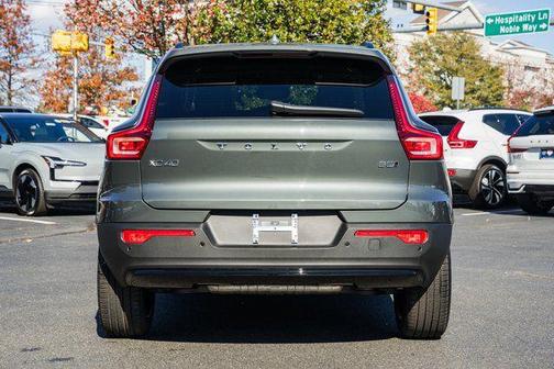 2026 Volvo XC40 B5 Ultra