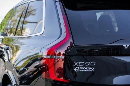 2026 Volvo XC90 B6 Plus 7-Seater