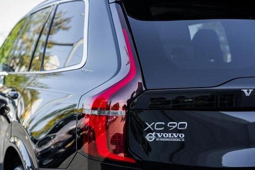 2026 Volvo XC90 B6 Plus 7-Seater