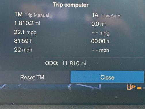 Onyx Black Metallic 2024 Volvo XC60 B5 Plus Dark Theme