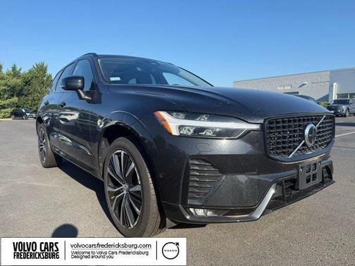 Onyx Black Metallic 2024 Volvo XC60 B5 Plus Dark Theme