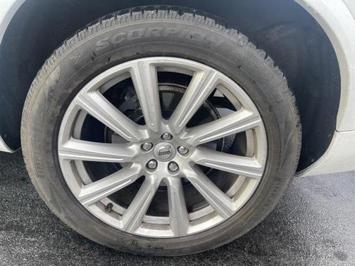 2019 Volvo XC90 T6 Inscription