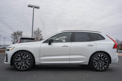 2026 Volvo XC60 B5 Ultra