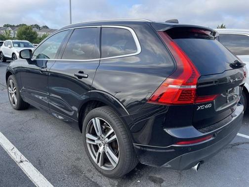 2020 Volvo XC60 T5 Momentum