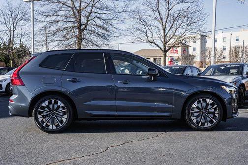 2026 Volvo XC60 B5 Ultra