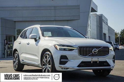 2023 Volvo XC60 B5 Plus Bright Theme
