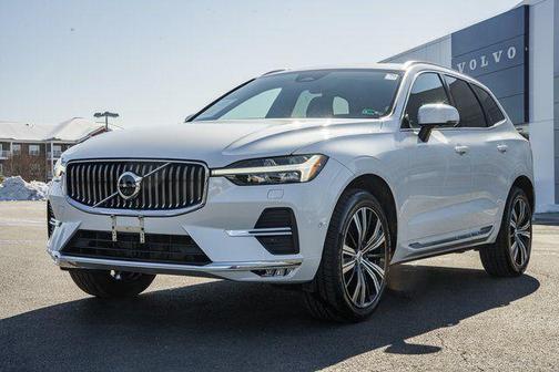2023 Volvo XC60 B5 Plus Bright Theme