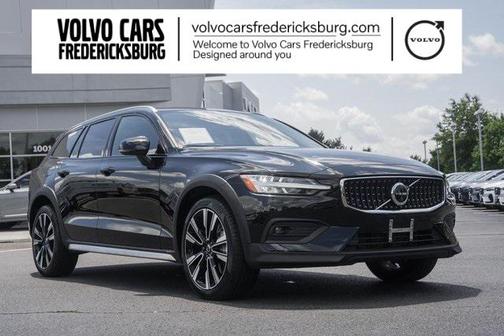2023 Volvo V60 Cross Country B5 Ultimate