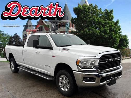 2020 RAM 2500 Big Horn Crew Cab 4X4 8' Box
