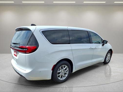Bright White Clearcoat 2025 Chrysler Pacifica L