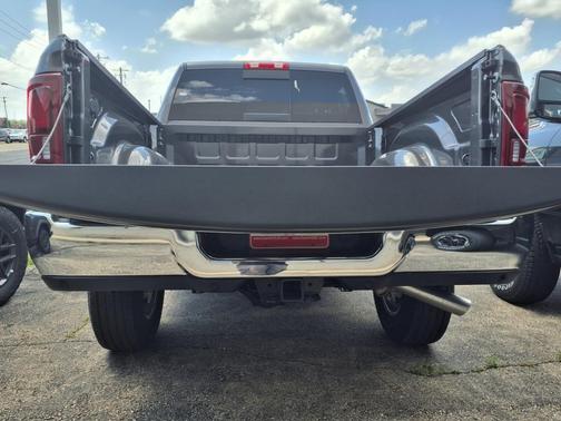 2025 RAM 2500 Big Horn Crew Cab 4x4 6'4' Box