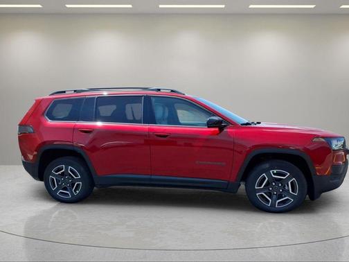 Red Hot Pearlcoat 2026 Jeep Cherokee Limited