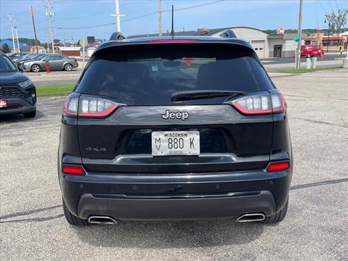 Diamond Black Crystal Pearlcoat 2019 Jeep Cherokee Limited