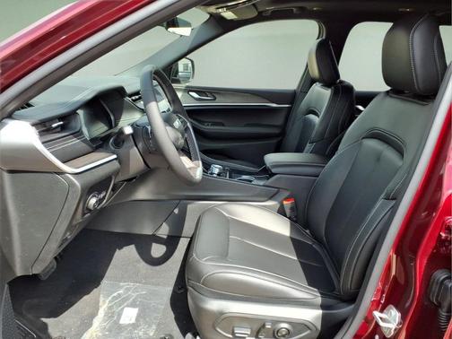 Velvet Red Pearlcoat 2026 Jeep Grand Cherokee L Limited