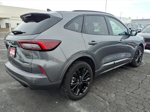 2023 Ford Escape ST-Line Elite