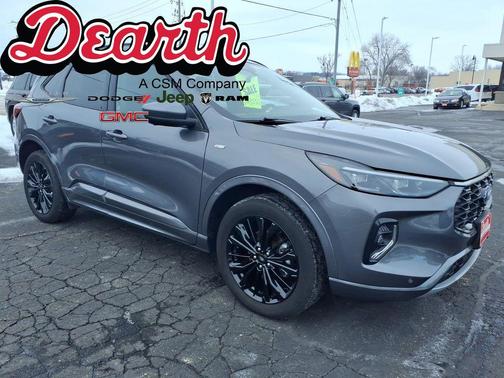 Carbonized Gray Metallic 2023 Ford Escape ST-Line Elite