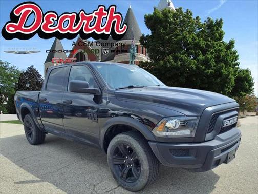 2024 RAM 1500 Classic Warlock Crew Cab 4x4 5'7' Box