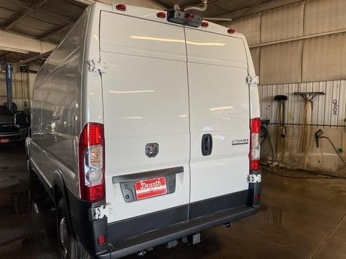 2025 RAM ProMaster 2500 Tradesman