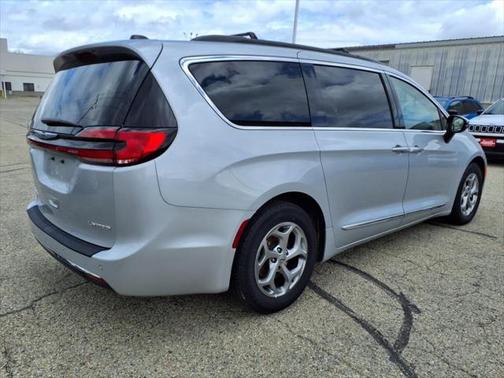 2023 Chrysler Pacifica Limited