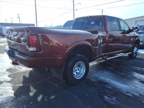 2018 RAM 3500 Laramie Crew Cab 4x4 8' Box