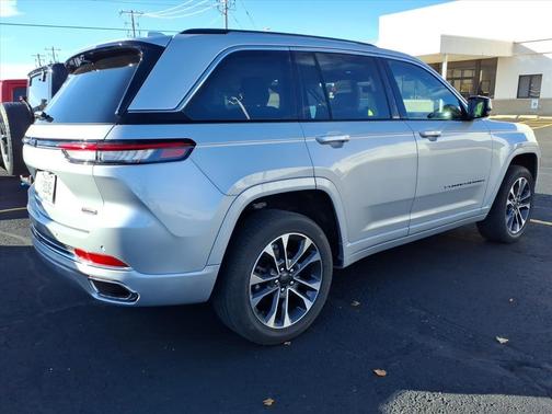 2022 Jeep Grand Cherokee Overland