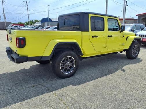 2023 Jeep Gladiator Overland