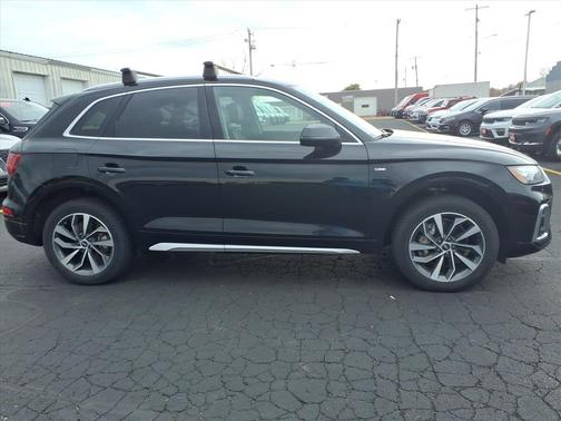 2023 Audi Q5 45 S line Premium Plus