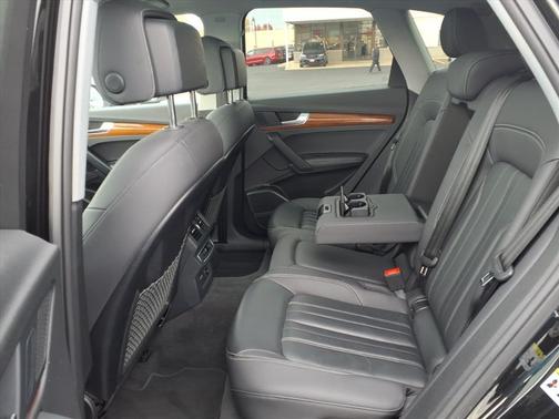 2023 Audi Q5 45 S line Premium Plus