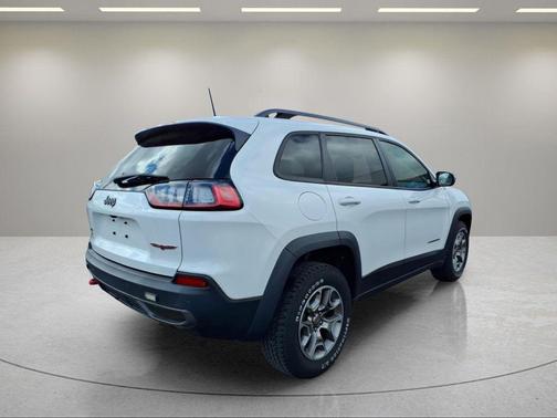 Bright White Clearcoat 2020 Jeep Cherokee Trailhawk