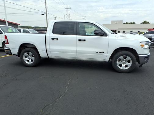 2024 RAM 1500 Big Horn/Lone Star