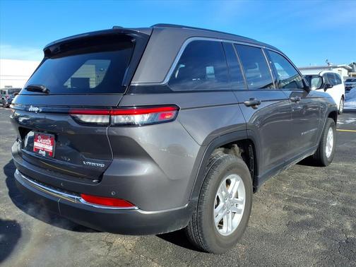 2023 Jeep Grand Cherokee Laredo