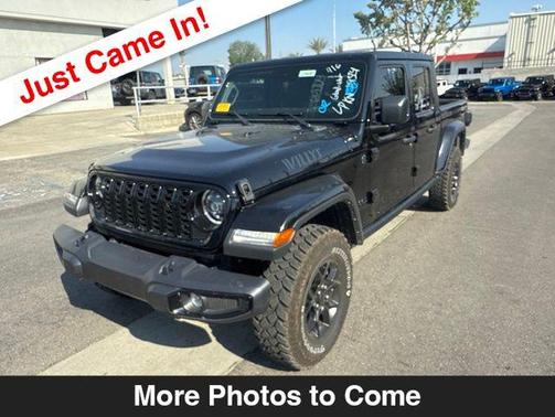 Black Clearcoat 2024 Jeep Gladiator Willys