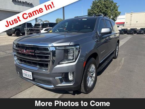 2022 GMC Yukon XL SLT