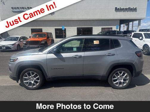 Billet Silver Metallic Clearcoat 2022 Jeep Compass Latitude Lux