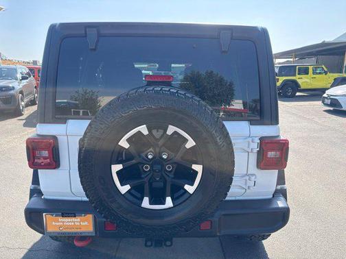 Bright White Clearcoat 2025 Jeep Wrangler Rubicon