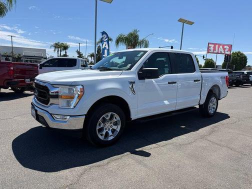 Oxford White 2021 Ford F-150 XLT