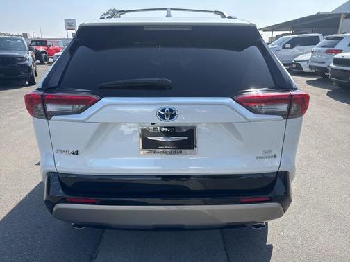 2024 Toyota RAV4 Hybrid SE