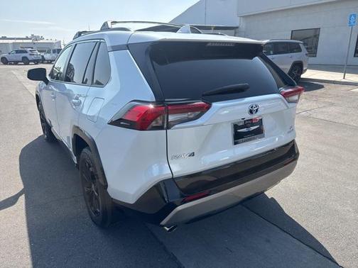 2024 Toyota RAV4 Hybrid SE