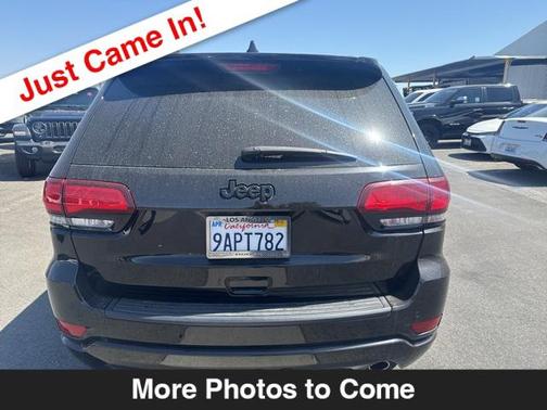 2022 Jeep Grand Cherokee Laredo