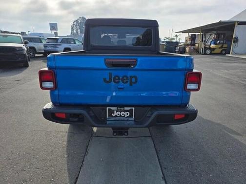 2026 Jeep Gladiator Sport S