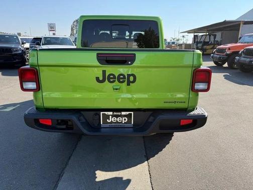 2025 Jeep Gladiator High Tide