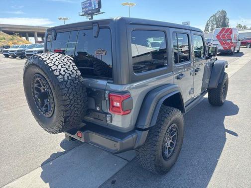 Sting-Gray Clearcoat 2022 Jeep Wrangler Willys