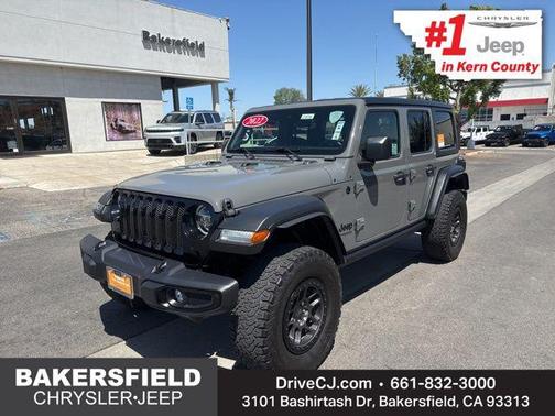 Sting-Gray Clearcoat 2022 Jeep Wrangler Willys