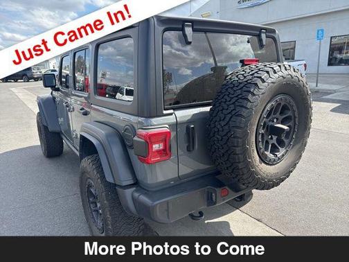 Sting-Gray Clearcoat 2022 Jeep Wrangler Willys